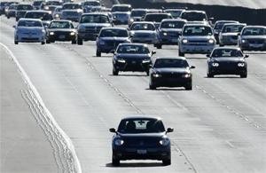Distracted driving bigger problem for novice drivers 